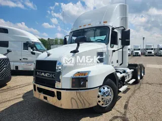 2020 MACK AN64T