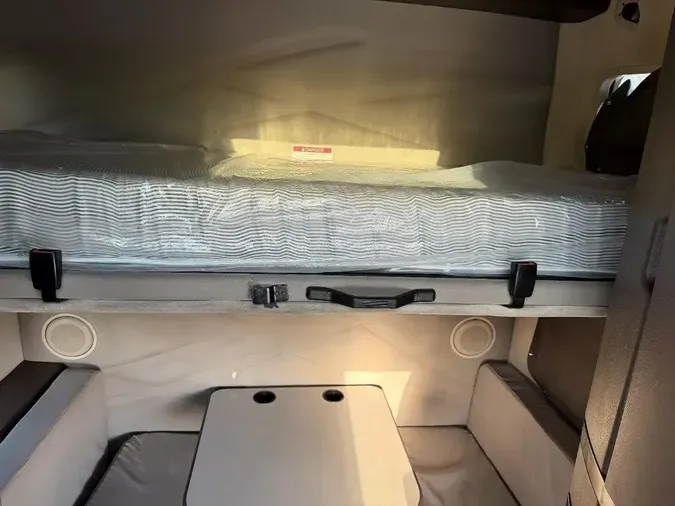 2017 Volvo VNL64T760dea07dd78e6d5eeca9b887a41c55266e