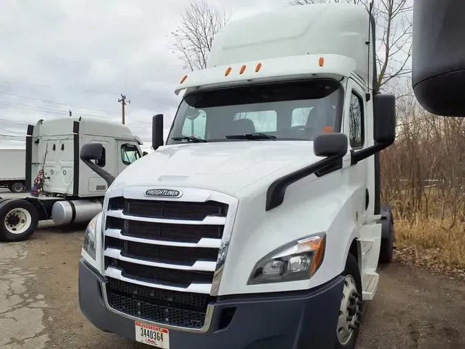 2020 FREIGHTLINER/MERCEDES NEW CASCADIA 116dea4d7906bccbfb8967c6a812bde6d29