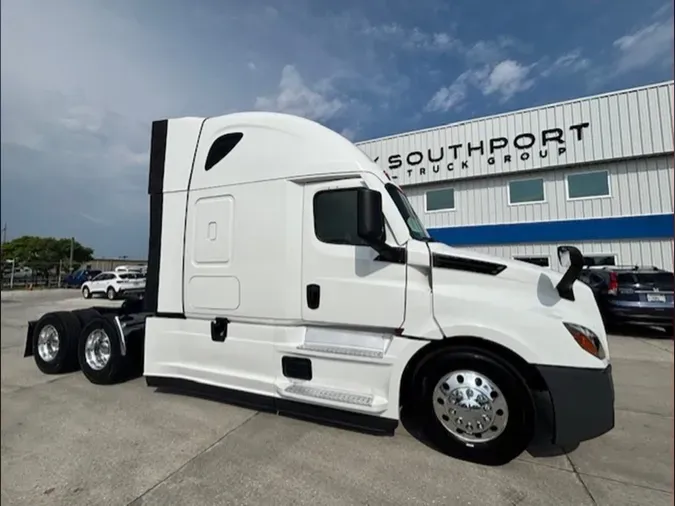 2022 FREIGHTLINER CASCADIA 126dea4e0b2f76df5f69c7660db13d6f4fd