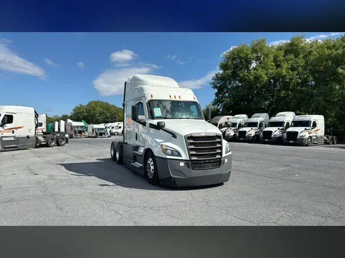 2021 Freightliner Cascadia 126deac403dcb96bba655a1872354ae0653