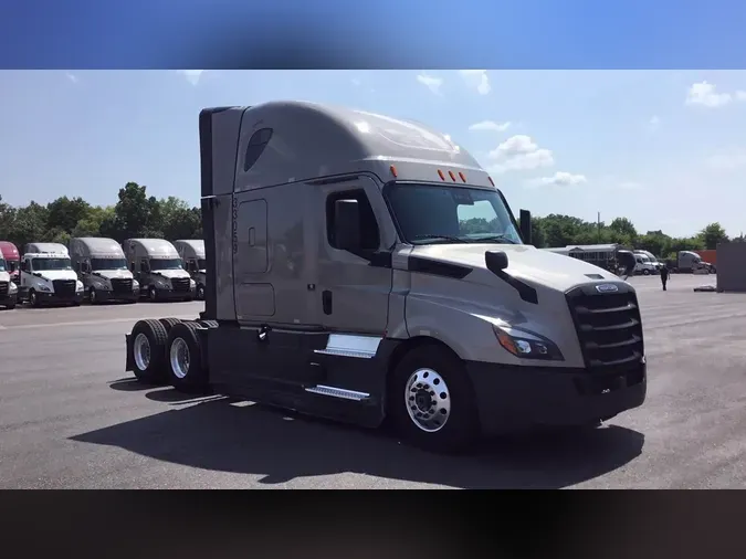 2025 Freightliner Cascadia 126deaf7aeff0f53b47e4b2161179e4bae5