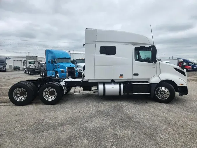 2019 VOLVO VNL64T740