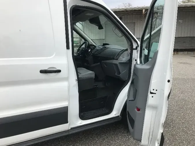 2018 FORD MOTOR COMPANY TRAN250
