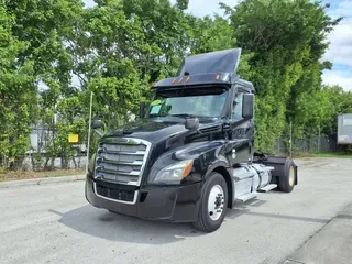 2020 FREIGHTLINER/MERCEDES NEW CASCADIA 126