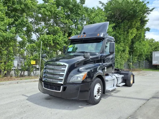 2020 FREIGHTLINER/MERCEDES NEW CASCADIA 126deb2952f508fbaf756c903e6cb98d18b