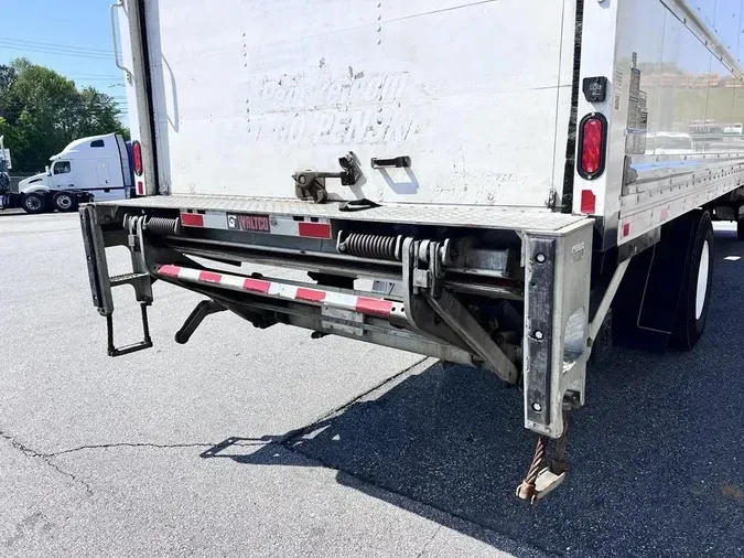 2019 Freightliner Business Class M2 106
