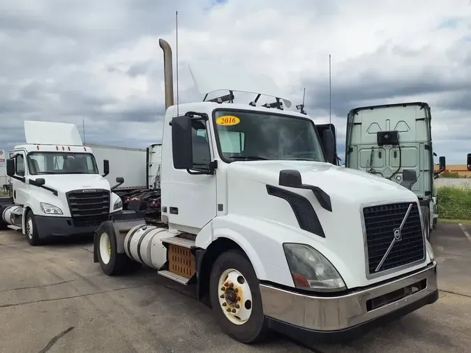 2016 VOLVO VNL42TRACTOR