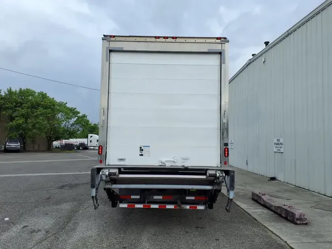 2019 FREIGHTLINER M2 106