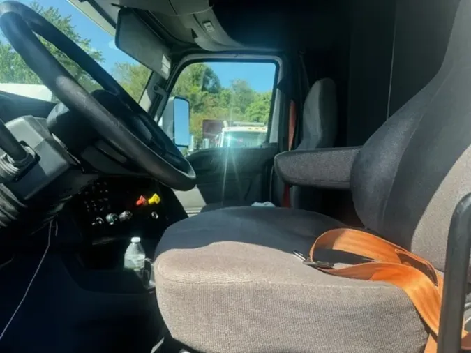 2020 NAVISTAR INTERNATIONAL LT625 SLPR CAB
