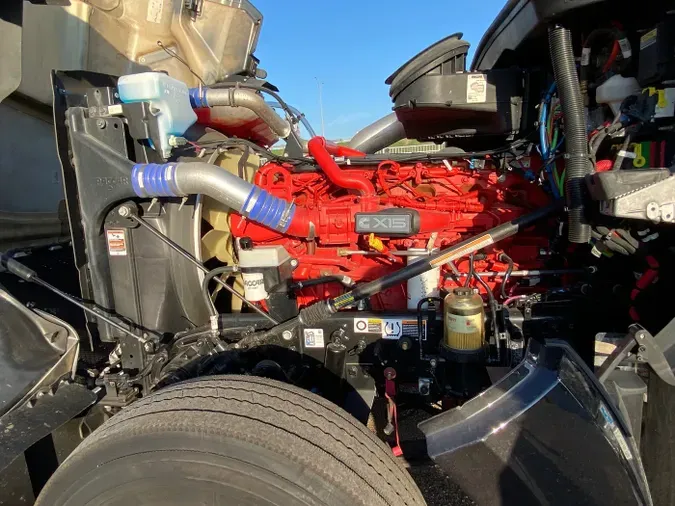 2024 Kenworth W990