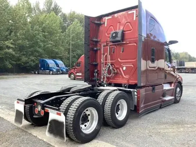 2023 Freightliner Cascadia