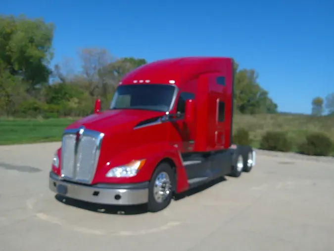 2022 Kenworth T680