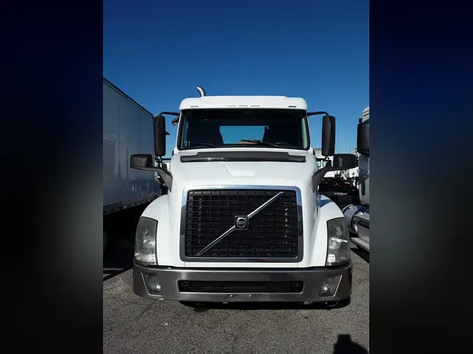 2018 VOLVO VNL64TRACTOR