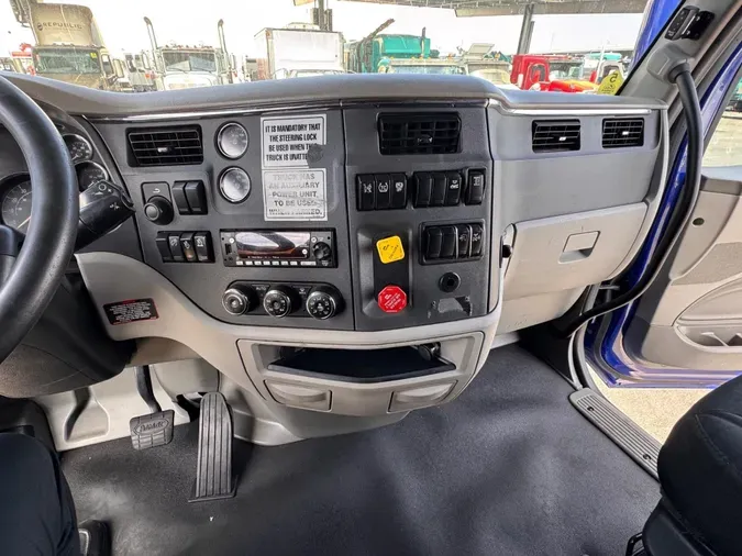 2022 Peterbilt 579