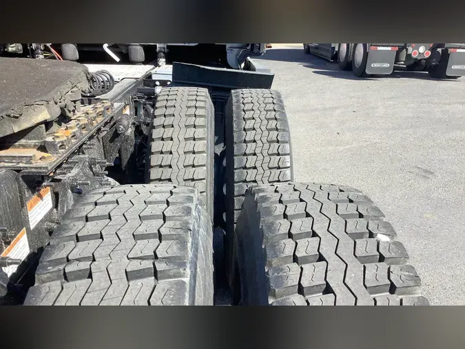 2024 Freightliner Cascadia 126dec625e778e596614cd9f076e05e3fff