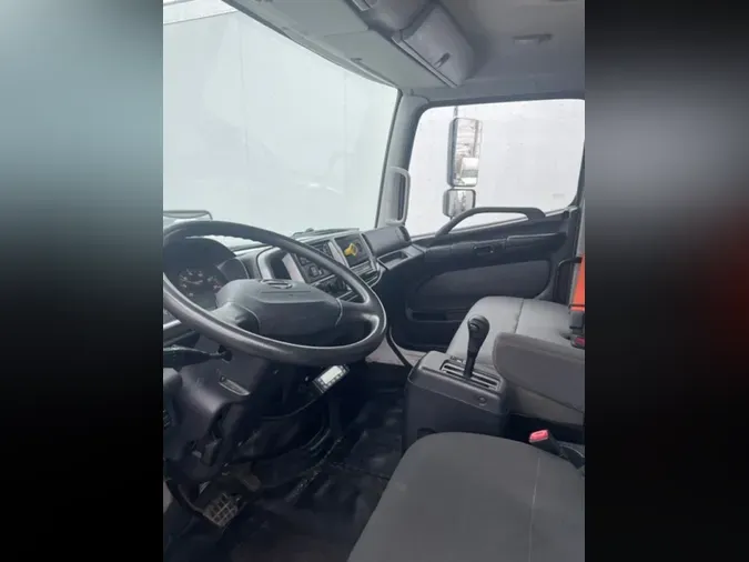 2020 HINO HINO 338