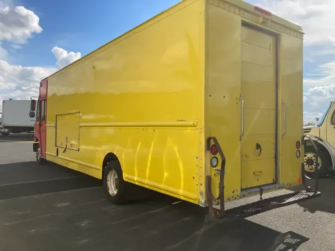 2016 FRTLR CUSTOM CHASSIS CORP MT55