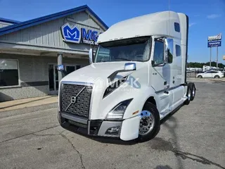 2024 VOLVO VNL64T760