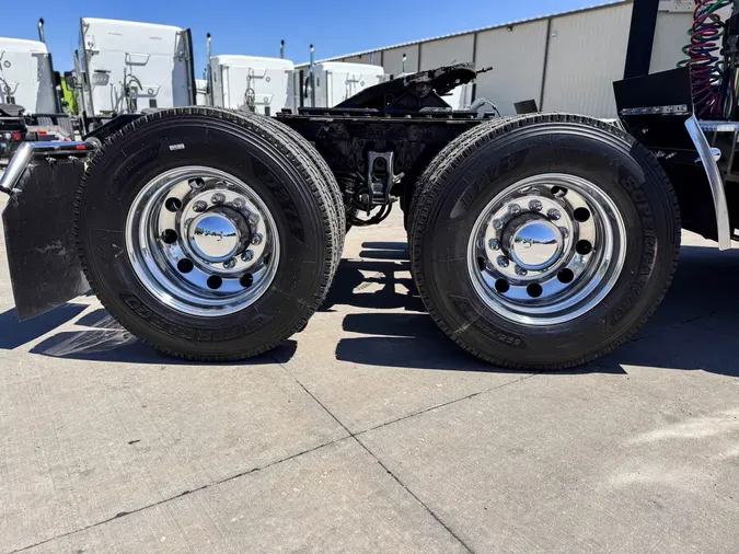 2022 KENWORTH T680