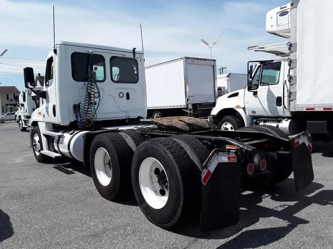 2020 FREIGHTLINER CASCADIA 125