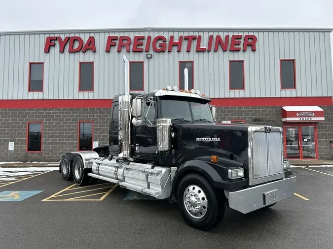 2019 Western Star 4900 EX