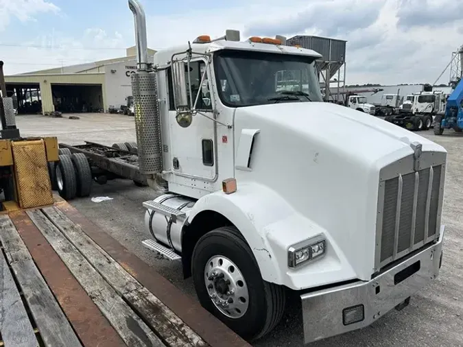 2002 KENWORTH T800