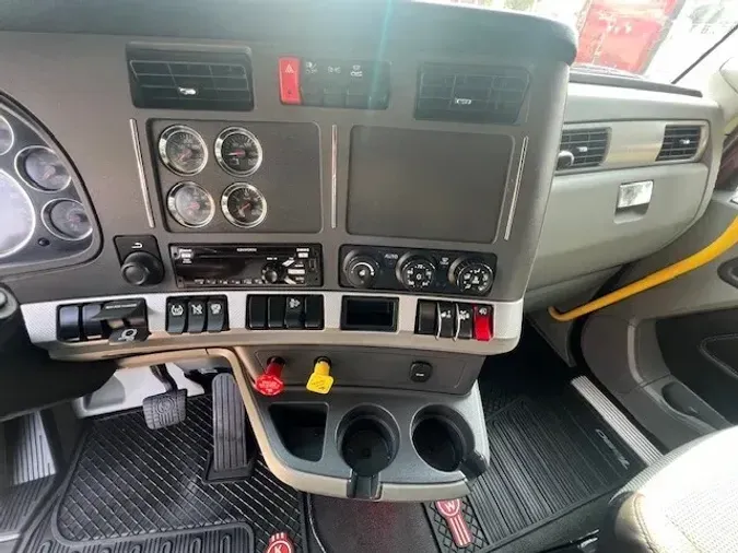 2021 Kenworth T680