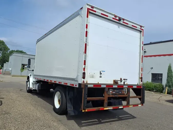 2019 FREIGHTLINER M2 106