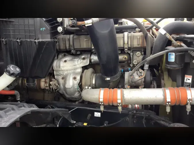 2021 Freightliner Cascadia 126