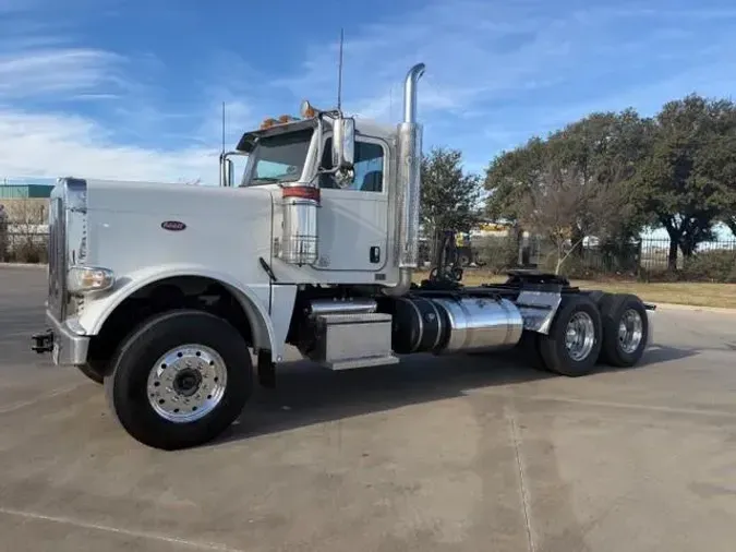 2020 Peterbilt 389