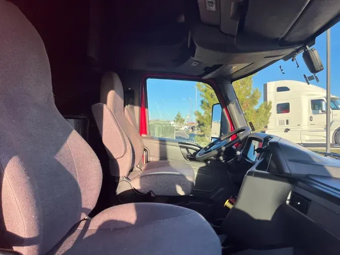 2022 International LT625