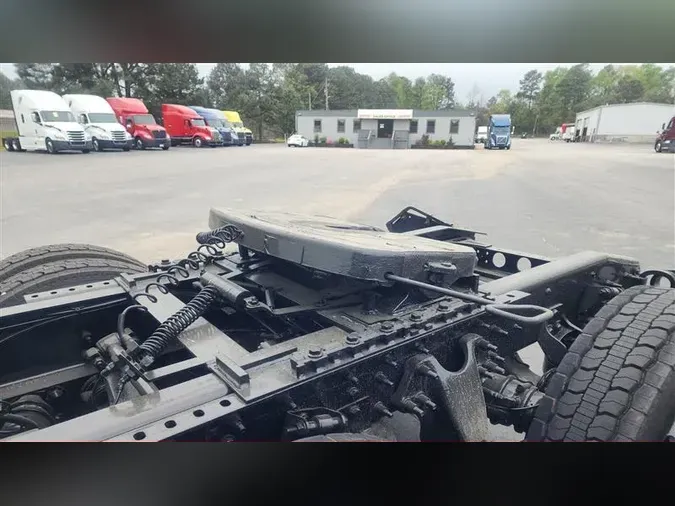 2022 INTERNATIONAL LT