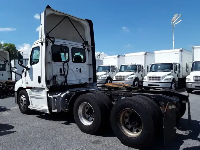 2019 FREIGHTLINER NEW CASCADIA 116