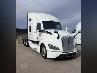 2022 KENWORTH T680