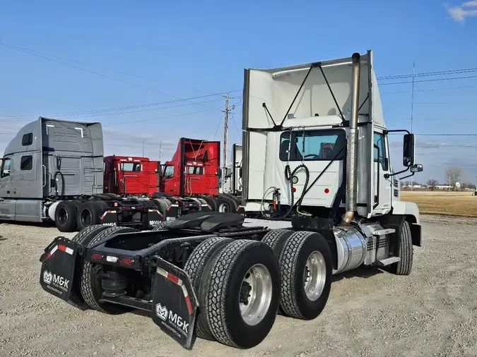 2022 MACK ANTHEM