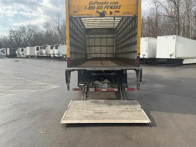 2019 Freightliner M2