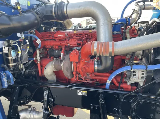 2023 Peterbilt 389
