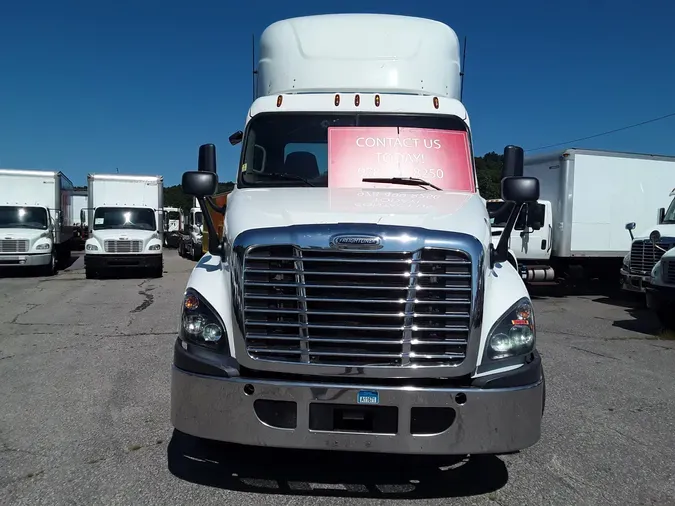 2018 FREIGHTLINER/MERCEDES CASCADIA 125