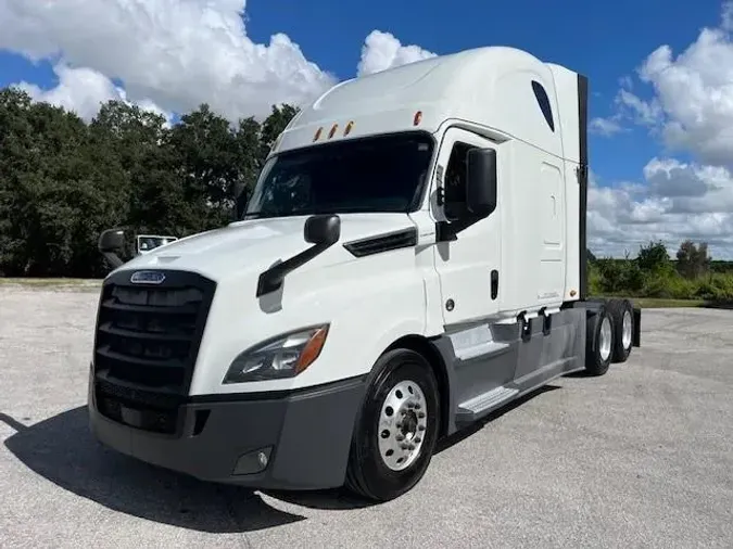 2020 Freightliner Cascadia