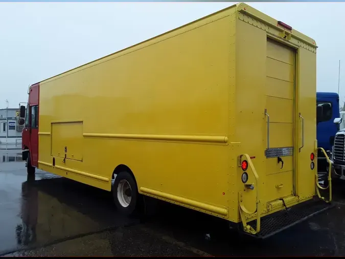 2017 FRTLR CUSTOM CHASSIS CORP MT55