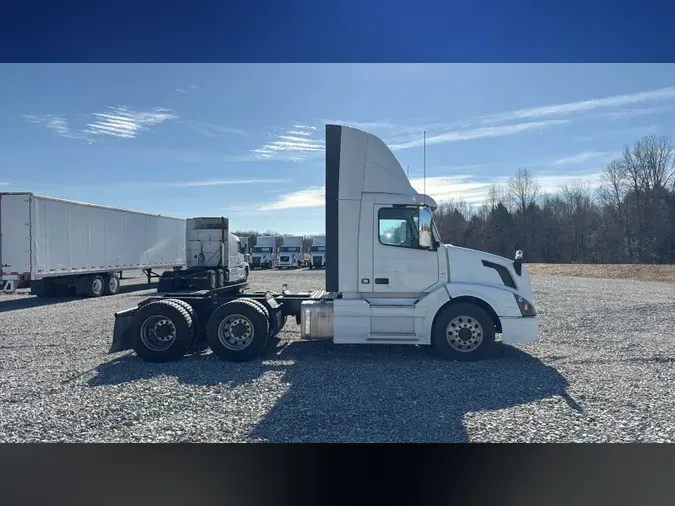 2018 Volvo VNL300