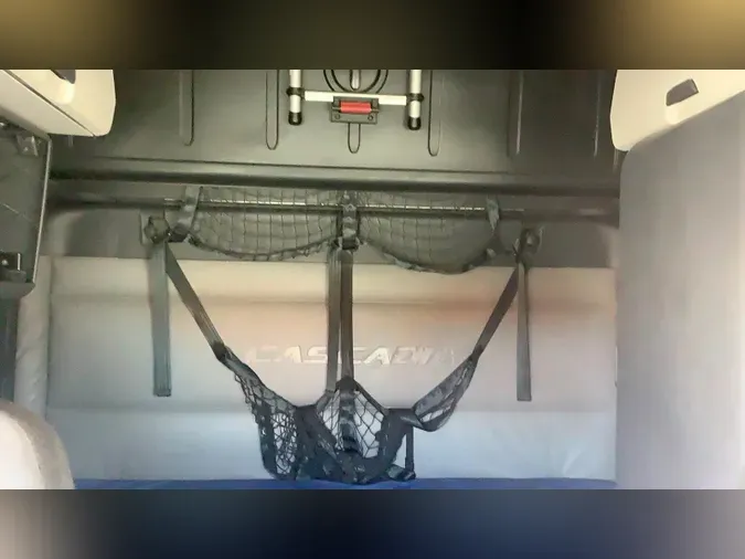 2022 Freightliner Cascadia 126defb2ed3d96067feab10e5282c4b9fc8