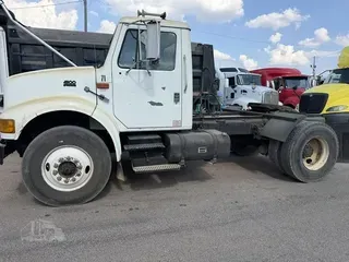 1998 INTERNATIONAL 4900