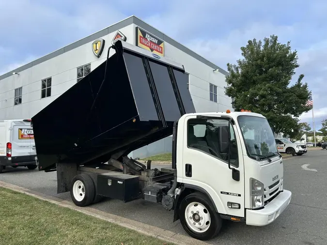 2022 Isuzu NPR-HD
