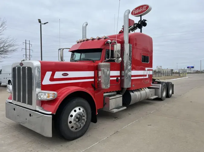 2024 Peterbilt 389