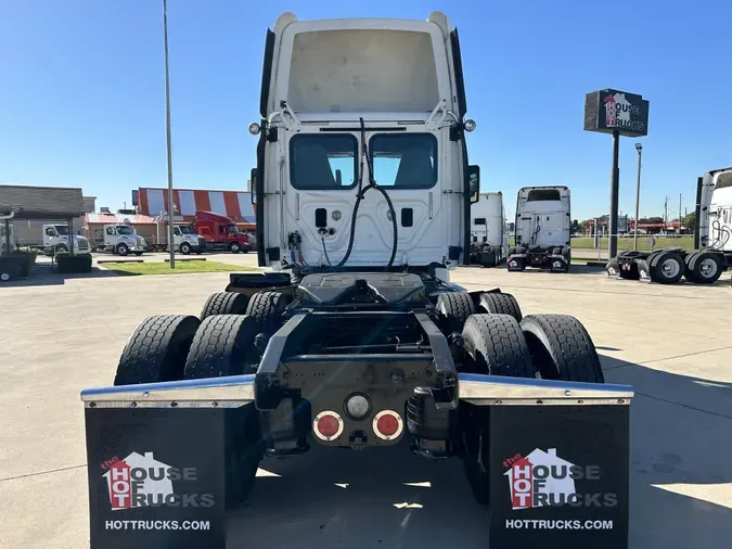 2015 Freightliner Cascadia