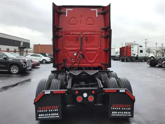 2020 FREIGHTLINER CASCADIA