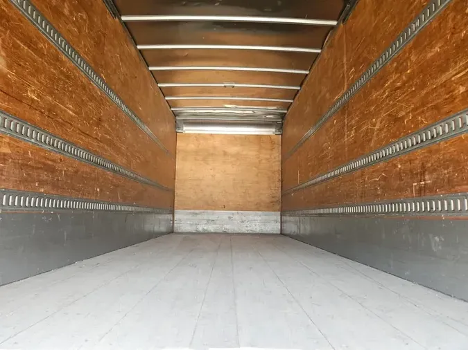 2015 FREIGHTLINER M2 106