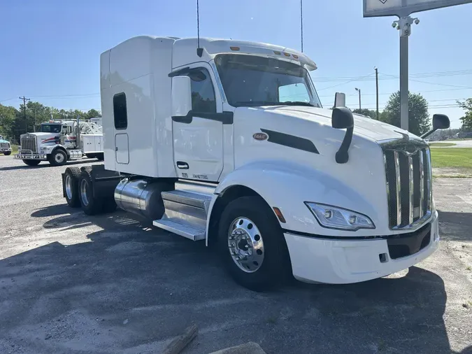 2022 Peterbilt 579df09466676d554c7c82da4c7c8b3bf35
